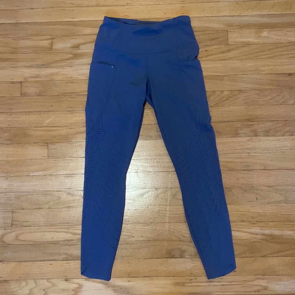 Blue leggings